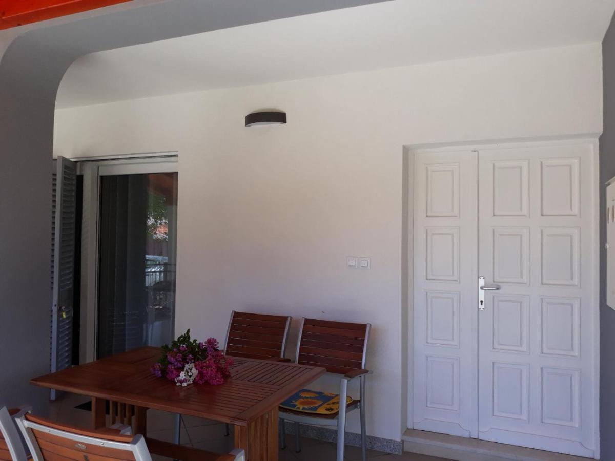 Apartment Nevia Fažana Екстериор снимка
