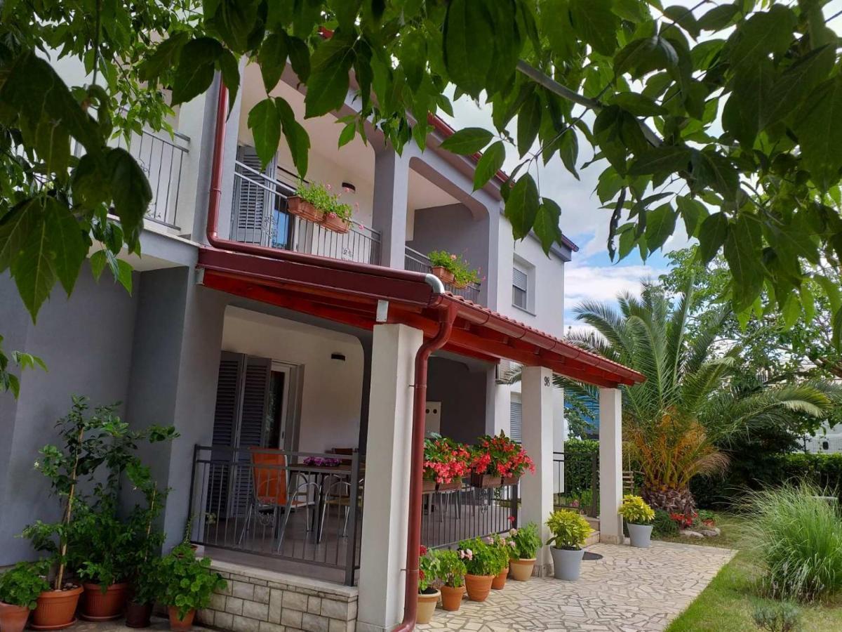 Apartment Nevia Fažana Екстериор снимка