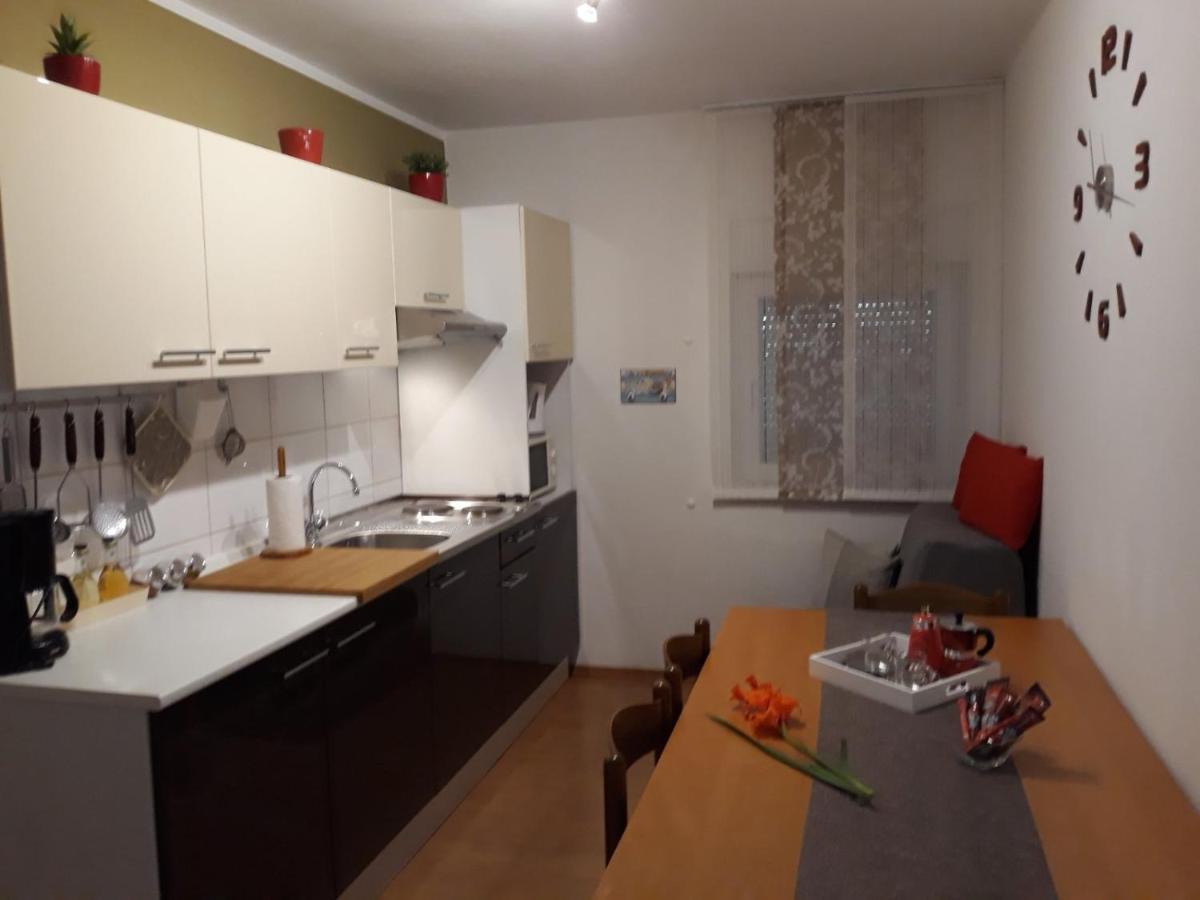 Apartment Nevia Fažana Екстериор снимка